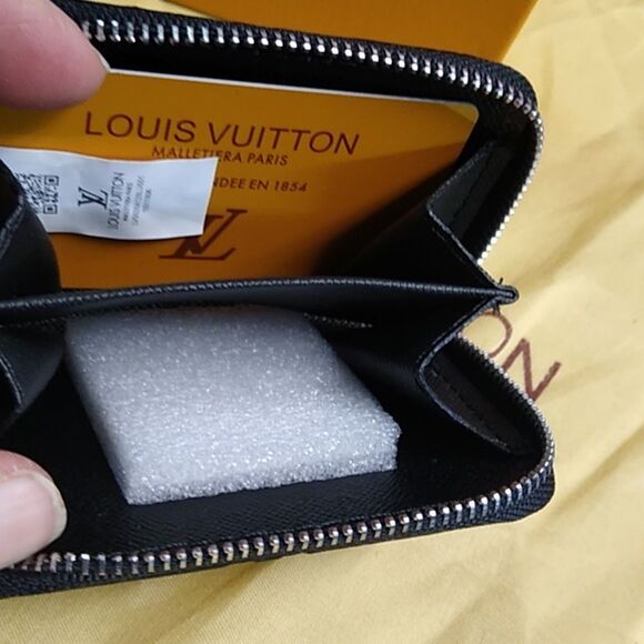Louis Vuitton Black Monogram Wallet Box Bag - Picture 3 of 9